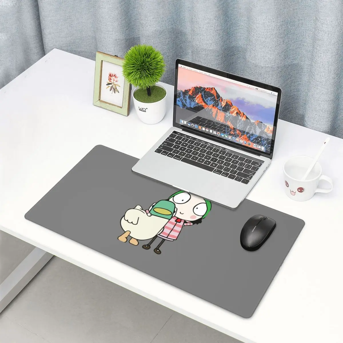 대형 마우스 패드 사라와 오리가 재미를 나누고 있다 게 - Gaming Accessories To Have 리뷰 및 가격